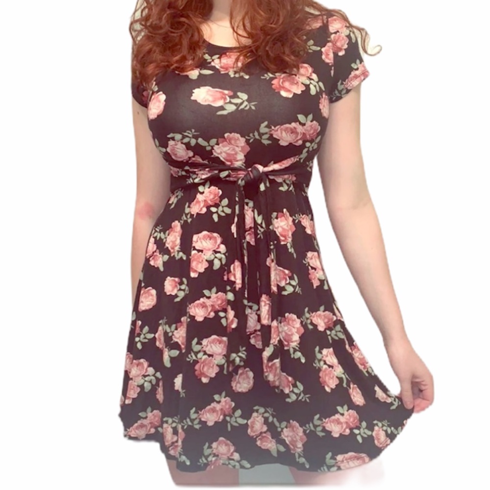 Floral rose black pink flowey dress
